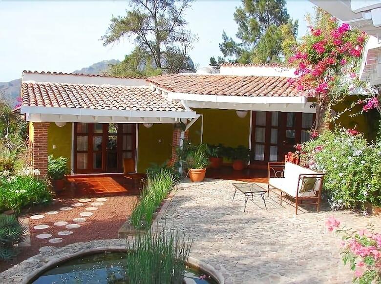 Hotel La Villa Bonita Culinary Vacation