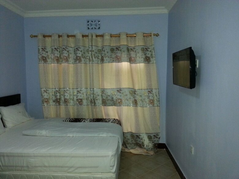 Way Side Hotel