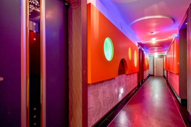 Thebay Hotel