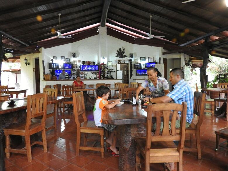 Hotel De Campo Ca�o Negro