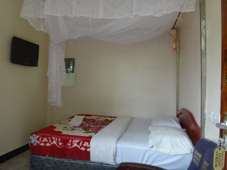 Midway Hotel