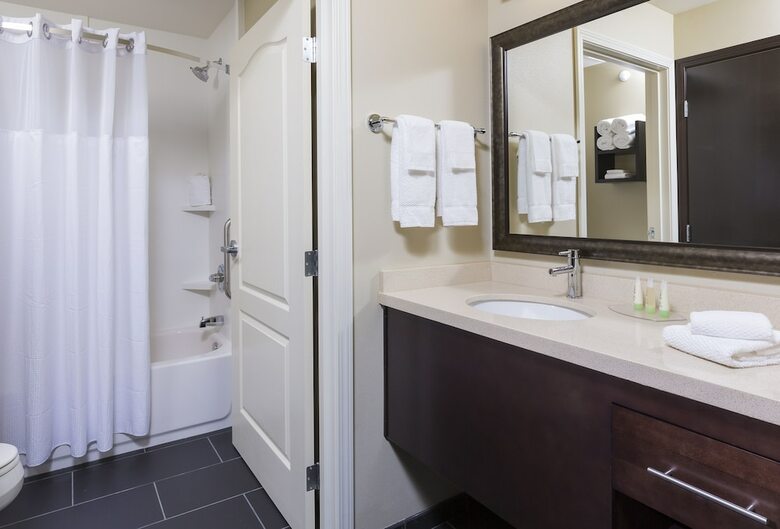 Hotel Staybridge Suites Canton