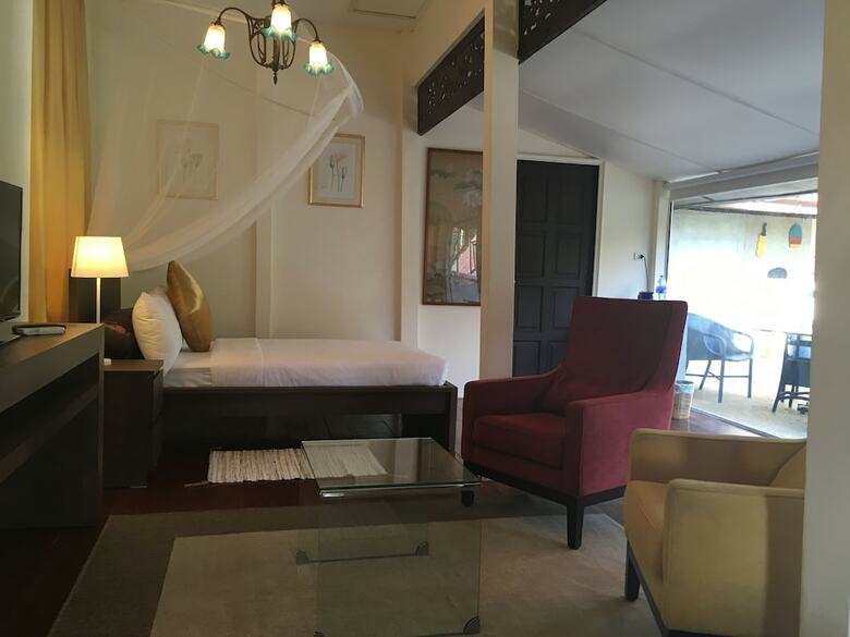 Ban Keaw Villas