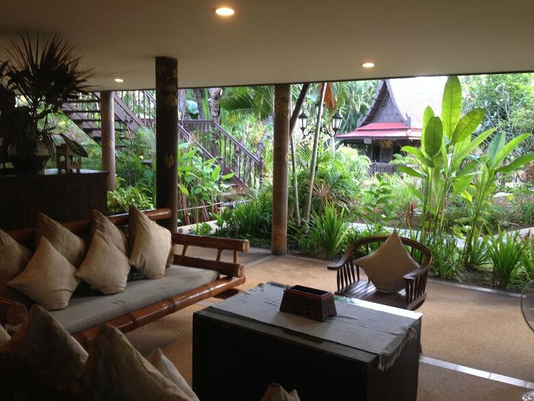 Ban Keaw Villas