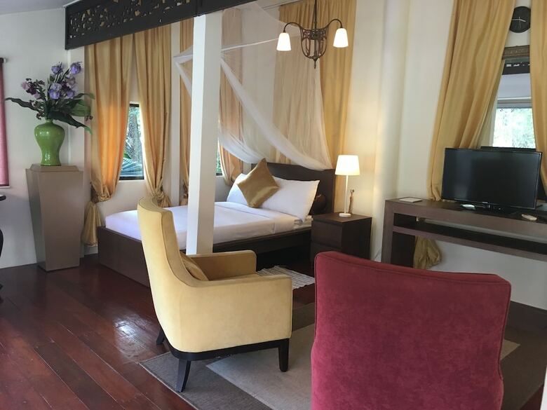 Ban Keaw Villas