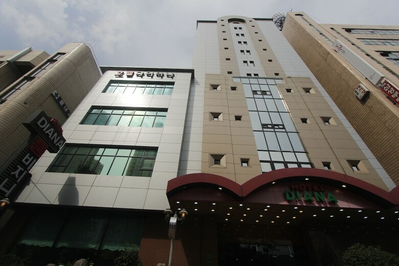 Hotel Diana