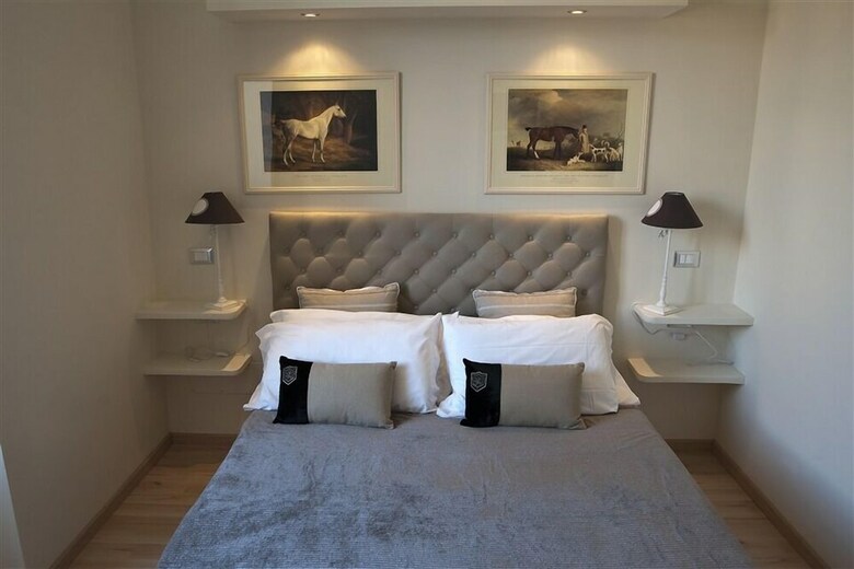 Iulia Guest House