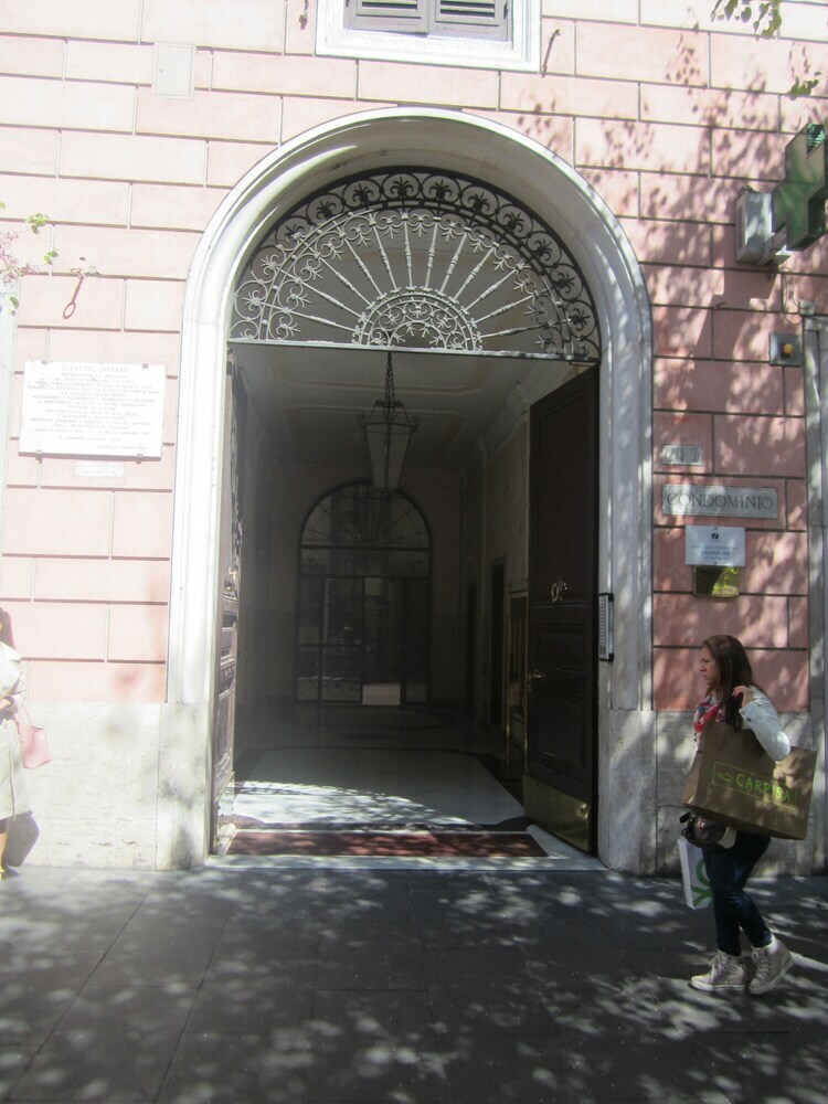 Iulia Guest House