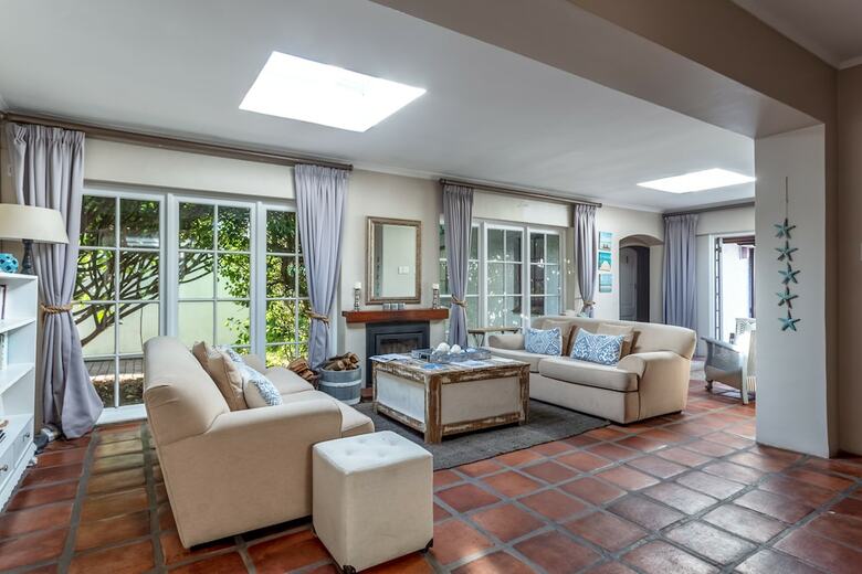 Hotel Whale Rock Luxury Lodge