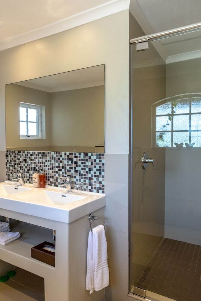 Hotel Whale Rock Luxury Lodge