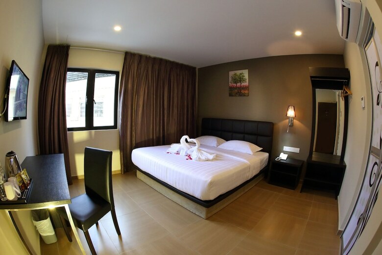 Gl Hotel