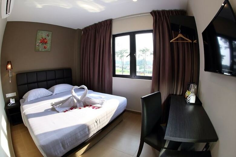 Gl Hotel