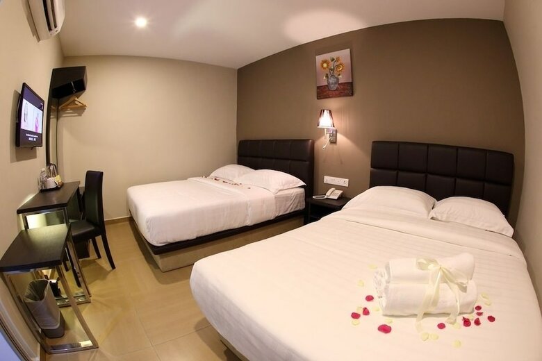 Gl Hotel