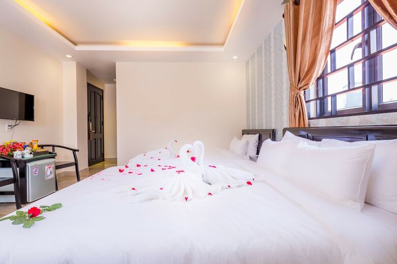 Hotel La Maison Da Nang Beach
