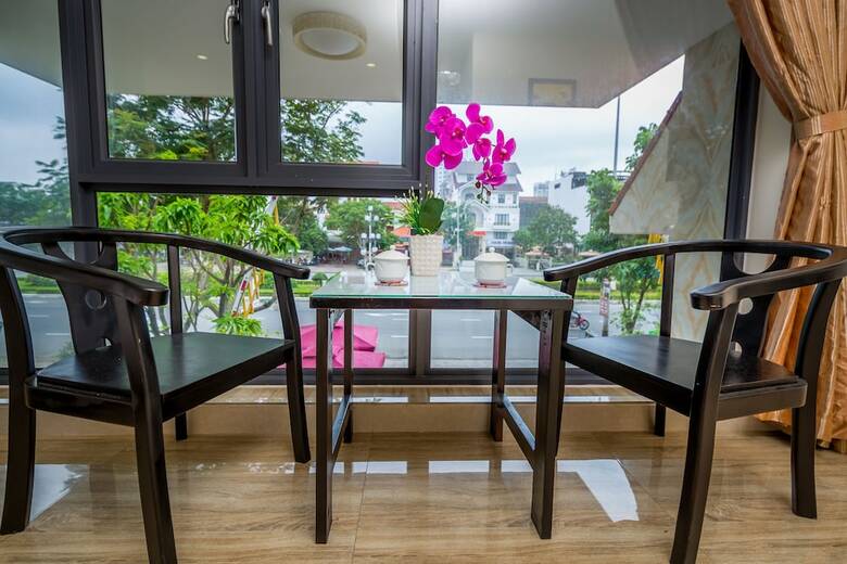 Hotel La Maison Da Nang Beach