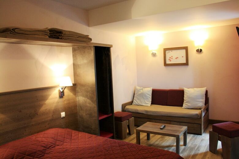 Residencia Mona Lisa D�neb