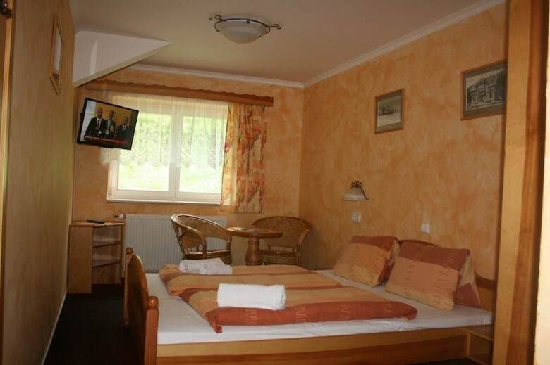 Hotel Krist�na