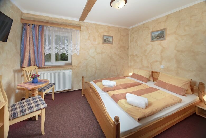 Hotel Krist�na