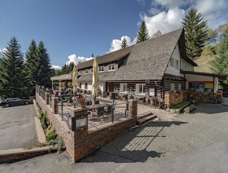 Hotel Krist�na