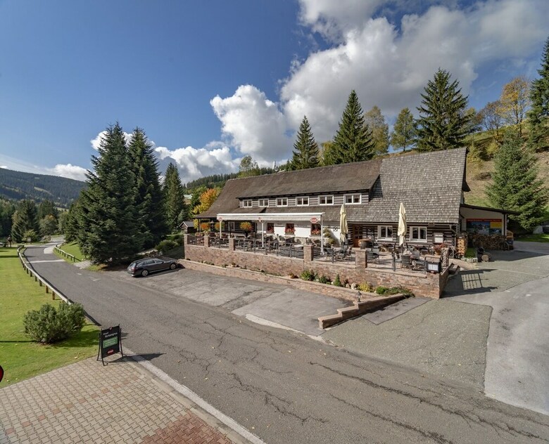 Hotel Krist�na