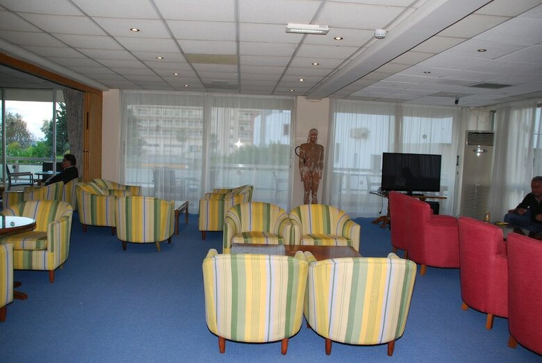 The Caravel Hotel