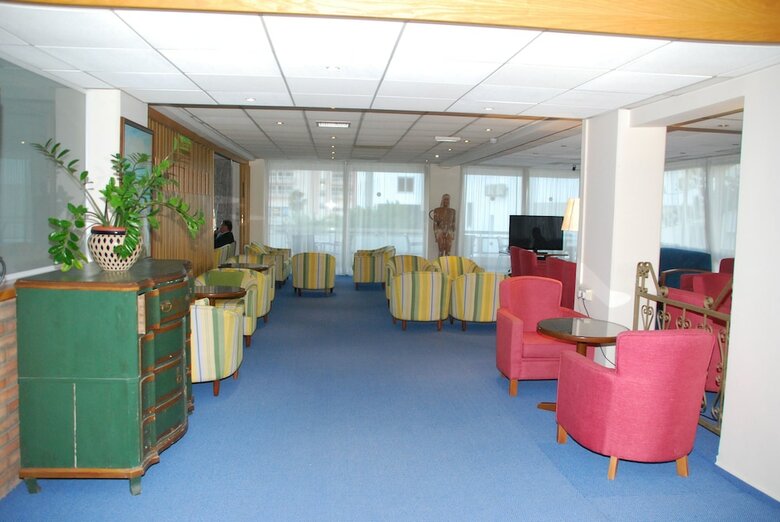 The Caravel Hotel