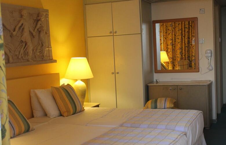 The Caravel Hotel