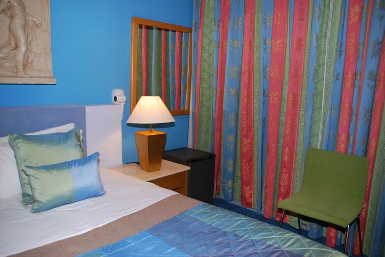 The Caravel Hotel