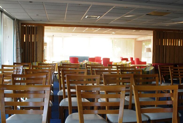 The Caravel Hotel