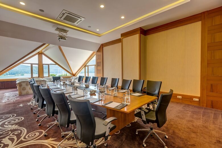 Hotel B�y�k Abant Oteli