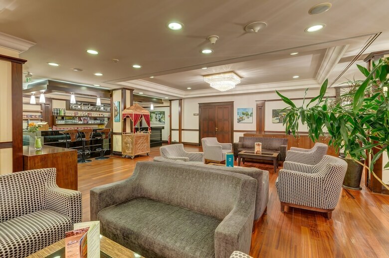 Hotel B�y�k Abant Oteli