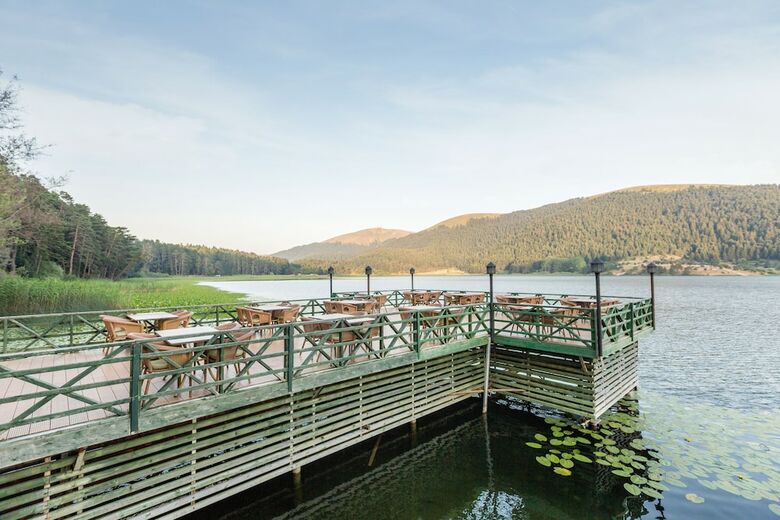 Hotel B�y�k Abant Oteli