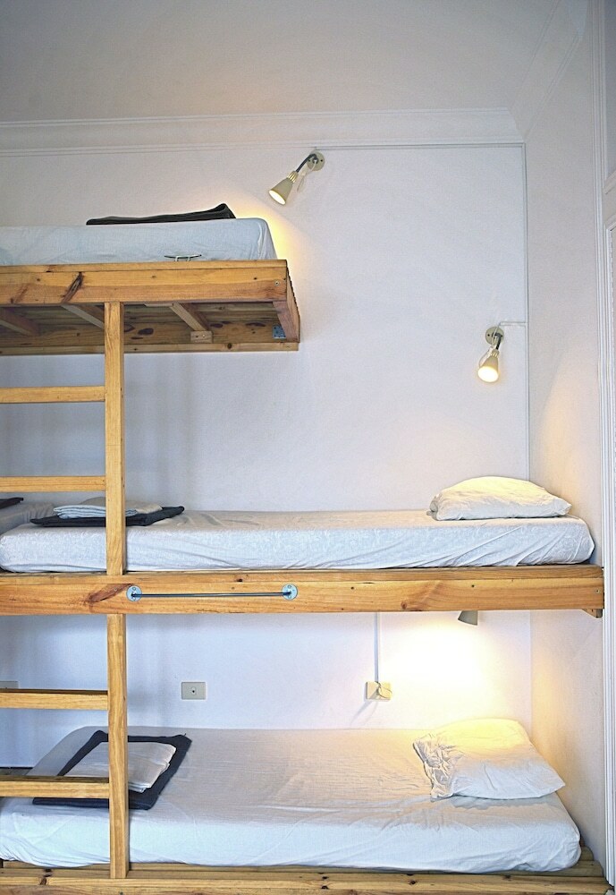 Hostal Hitide Hostel