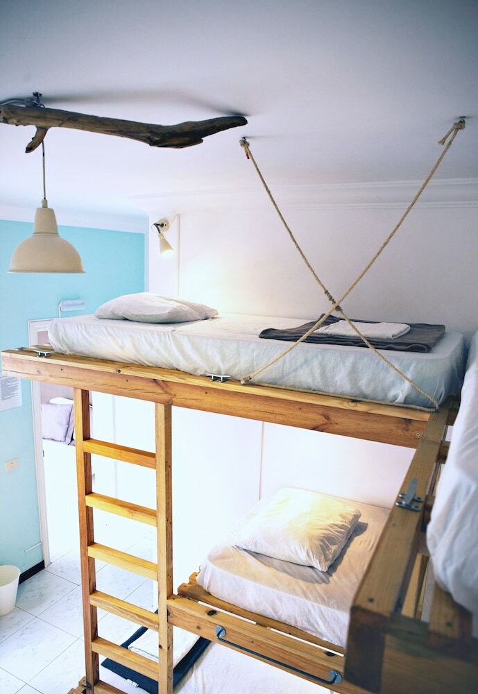Hostal Hitide Hostel