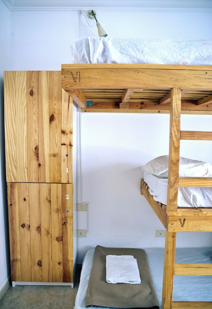 Hostal Hitide Hostel
