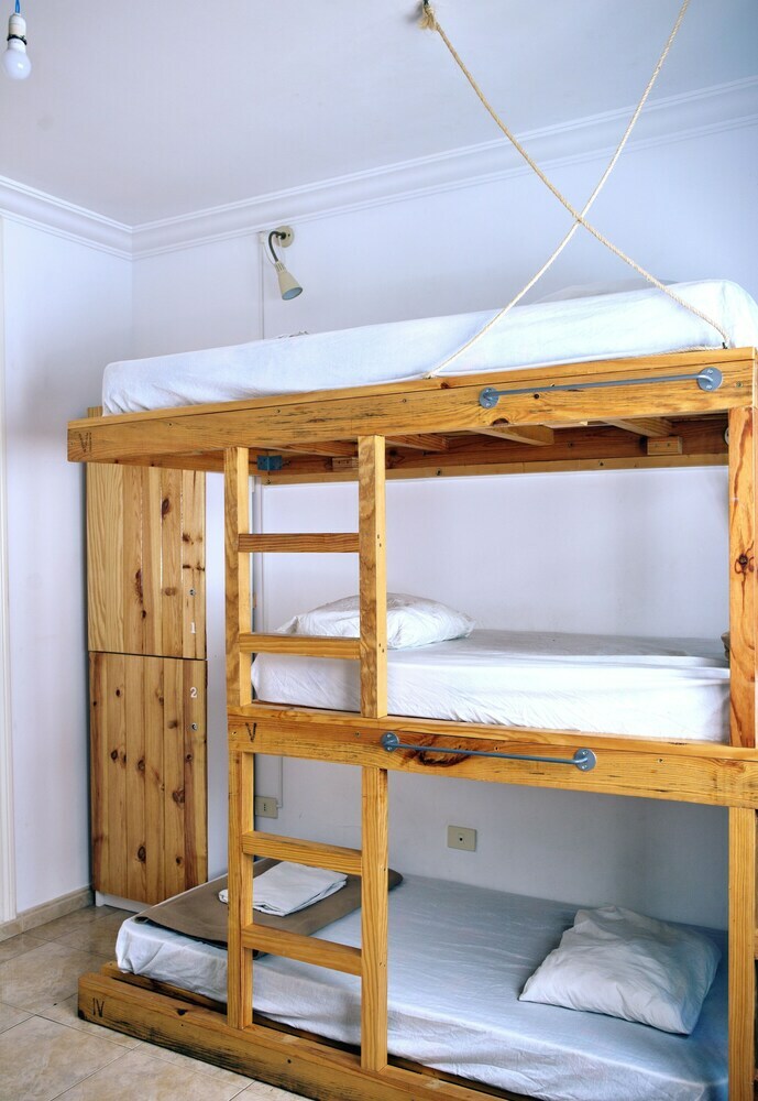 Hostal Hitide Hostel