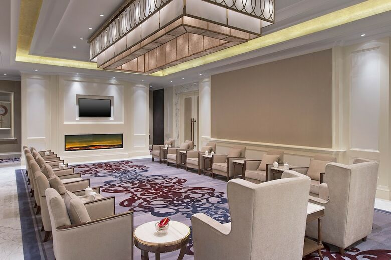 Sheraton Grand Wuhan Hankou Hotel