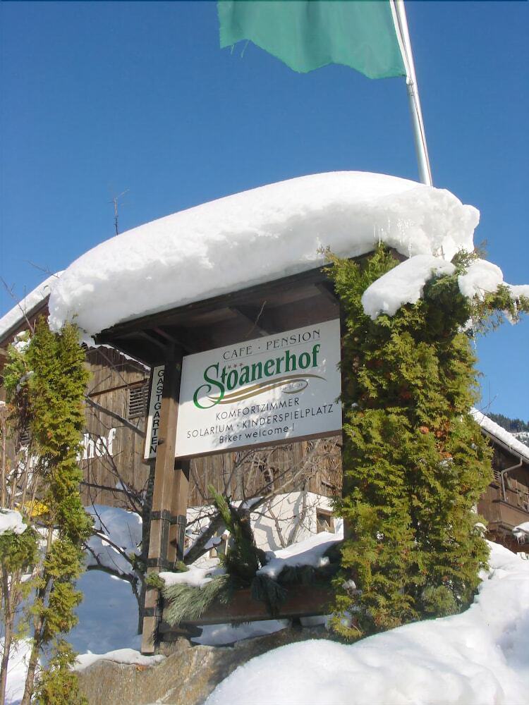 Hotel Stoanerhof