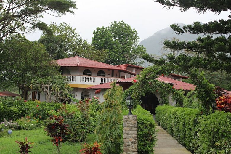 Hotel Y Restaurante Valle Verde