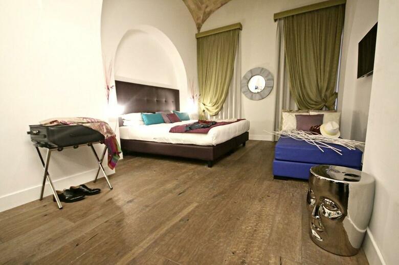 Boutique Centrale Relais