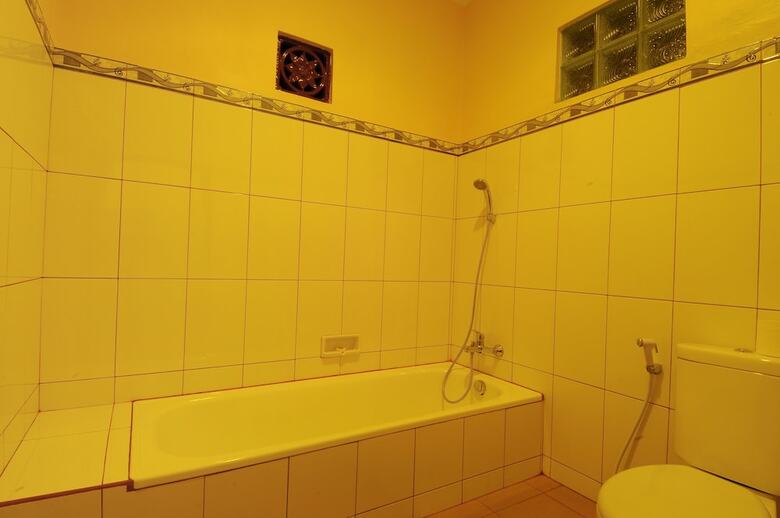 Posada Brata Inn