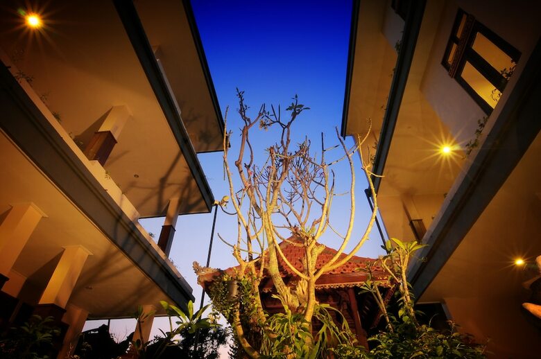 Posada Brata Inn