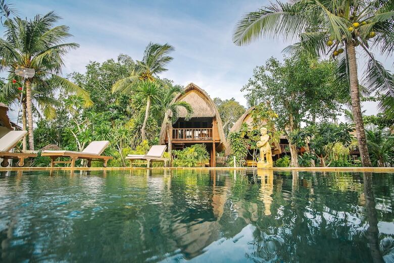 Hotel Sukanusa Luxury Huts
