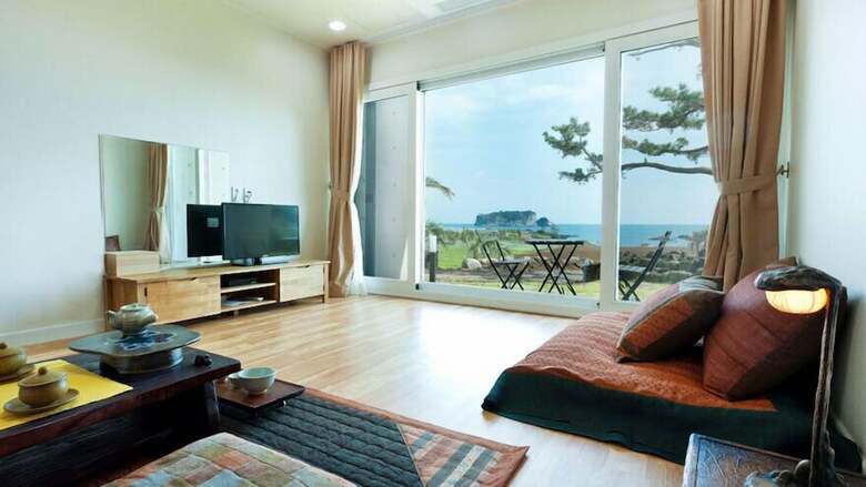 Hotel The B.b's Jeju Resort