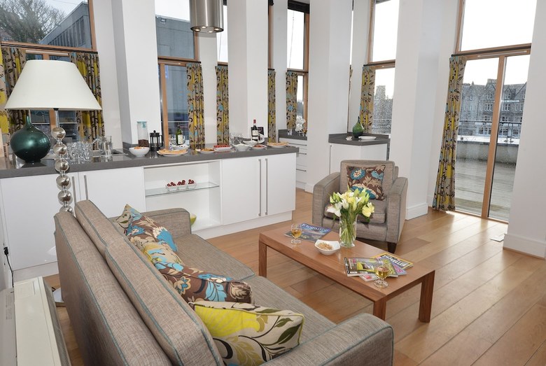 Highland Apartments By Mansley