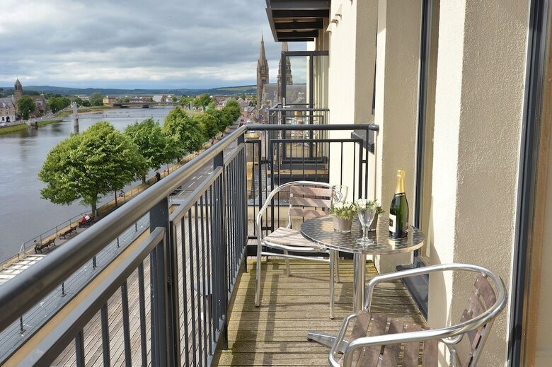 Highland Apartments By Mansley