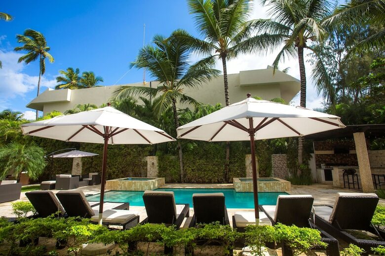 Chateau Del Mar