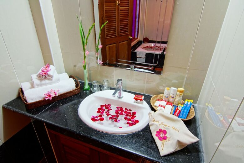 Shwe Ingyinn Hotel