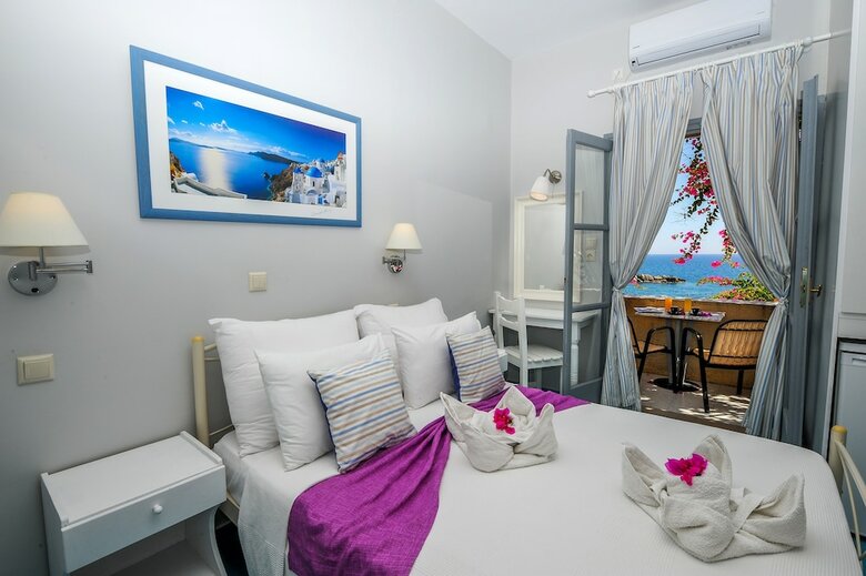 Nostos Beach Hotel
