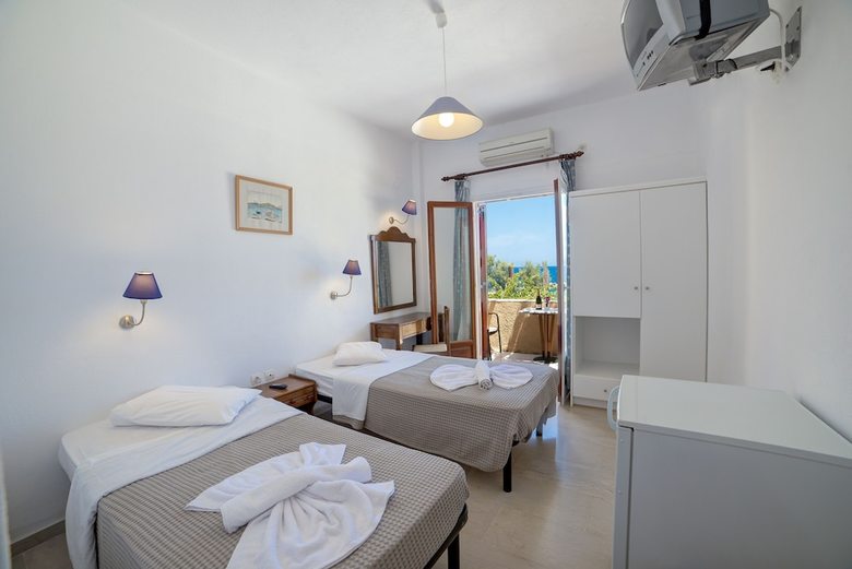 Nostos Beach Hotel
